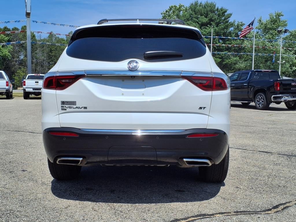 2023 Buick Enclave Essence