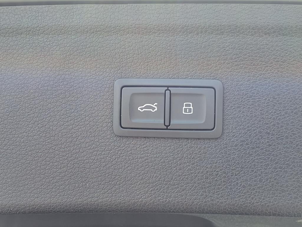 2022 Audi SQ5 Premium Plus