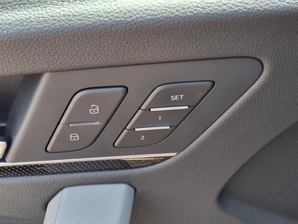 2022 Audi SQ5 Premium Plus