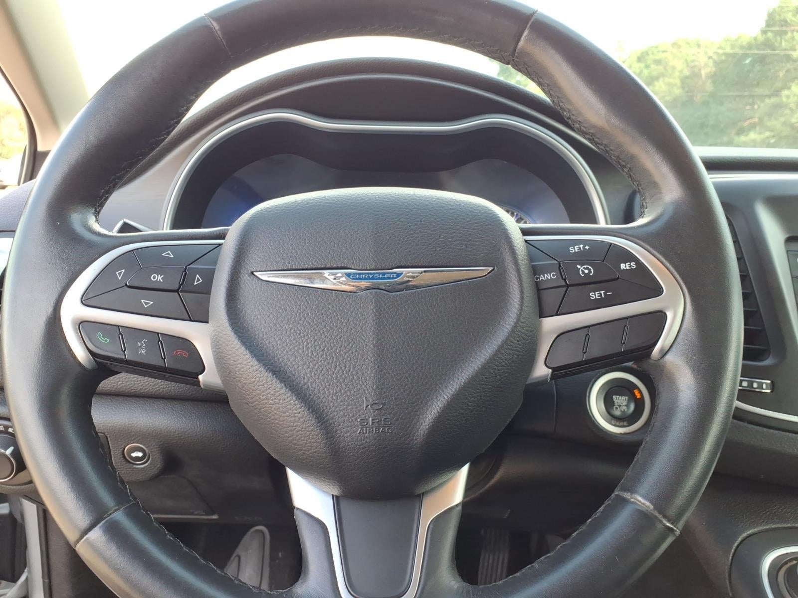 2015 Chrysler 200 Limited