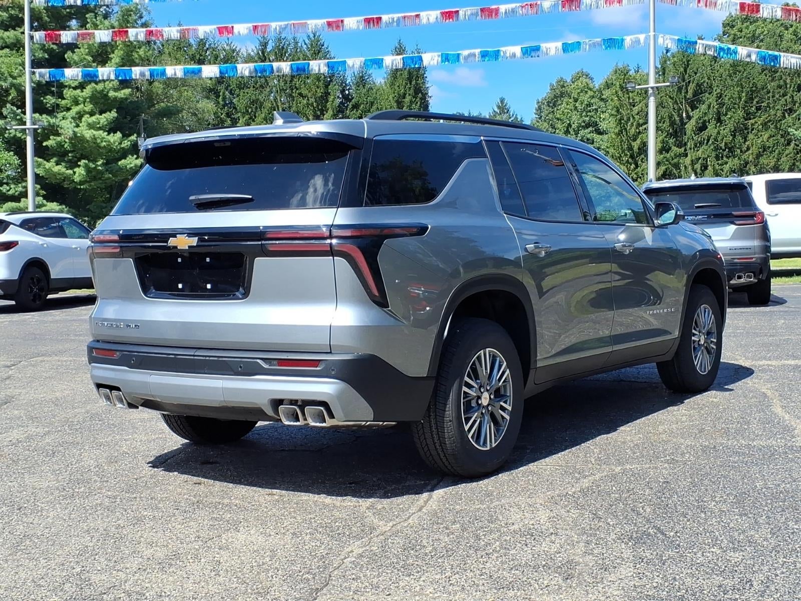 2027 Chevrolet Traverse LT