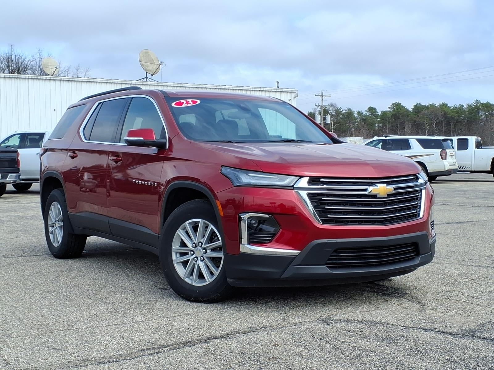 2023 Chevrolet Traverse LT Cloth