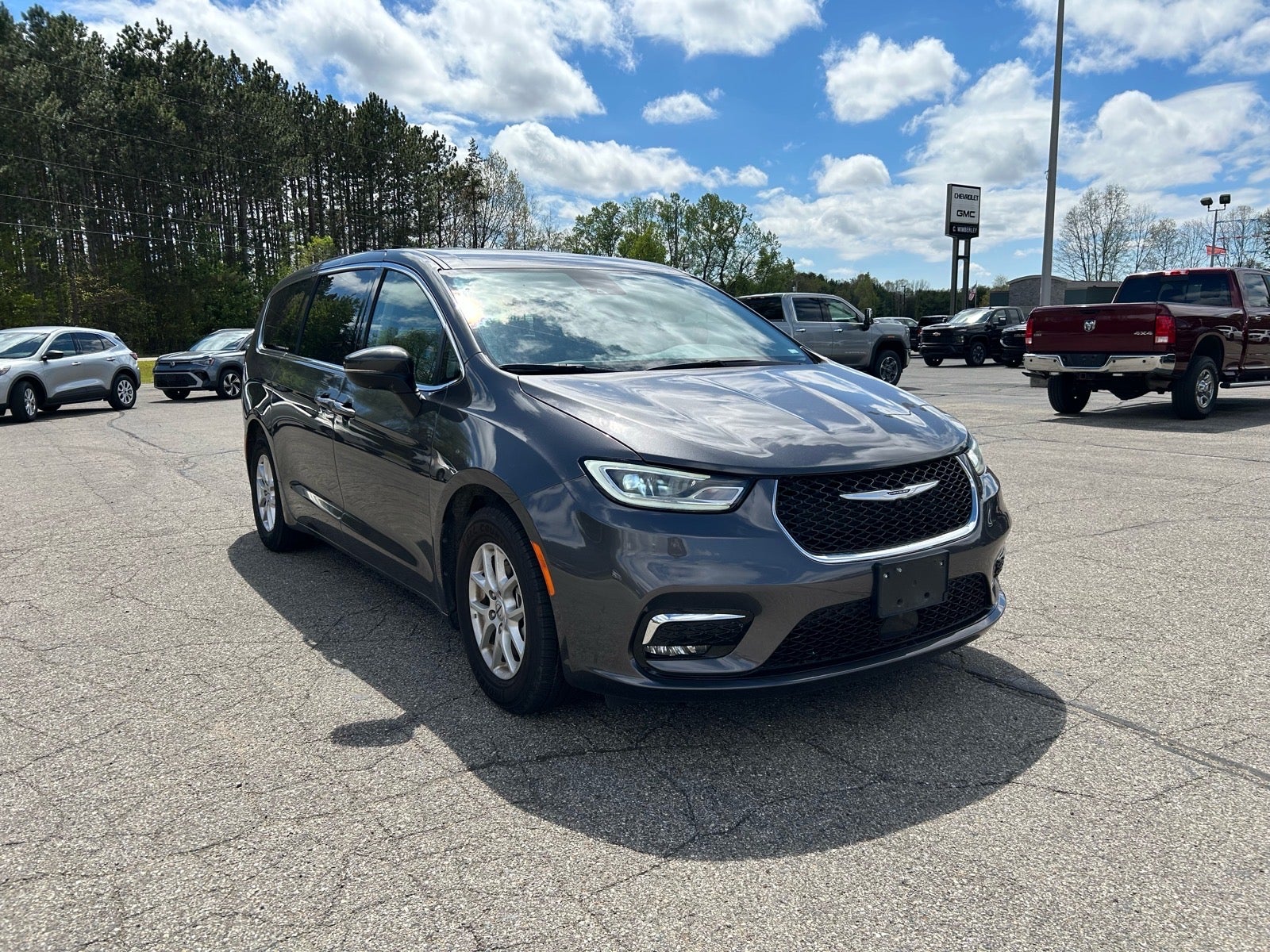 2023 Chrysler Pacifica Touring L